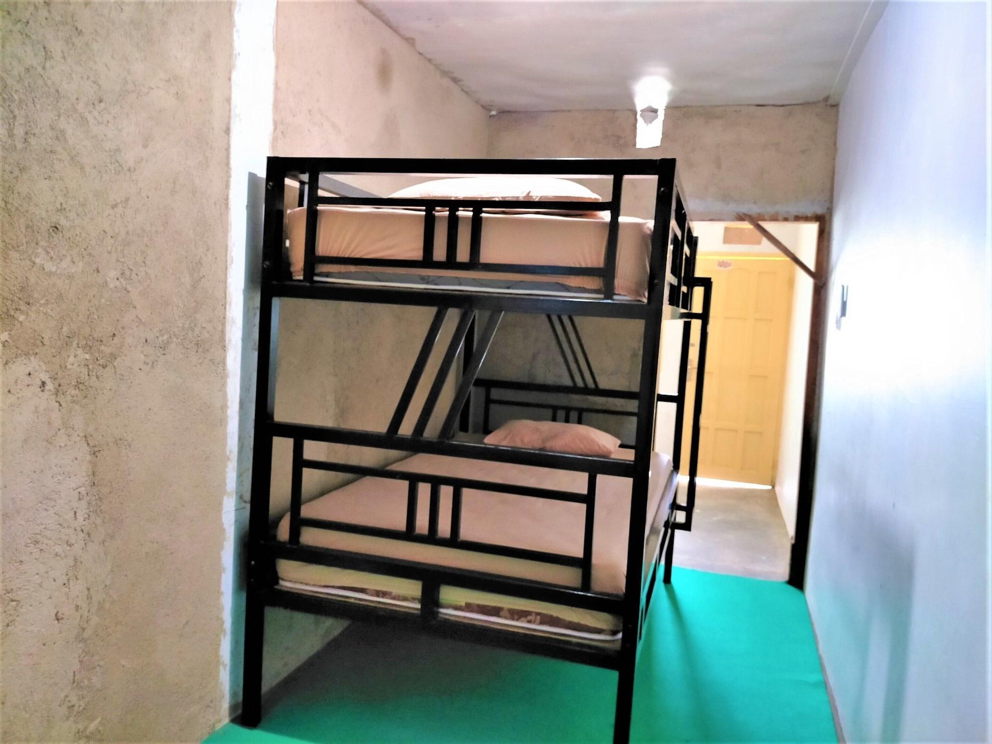 Gandrung City Hostel Banyuwangi  Ngoại thất bức ảnh