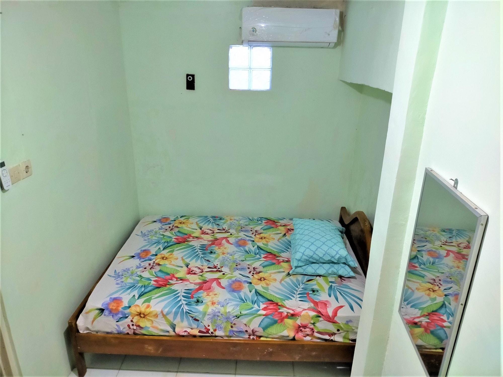Gandrung City Hostel Banyuwangi  Ngoại thất bức ảnh