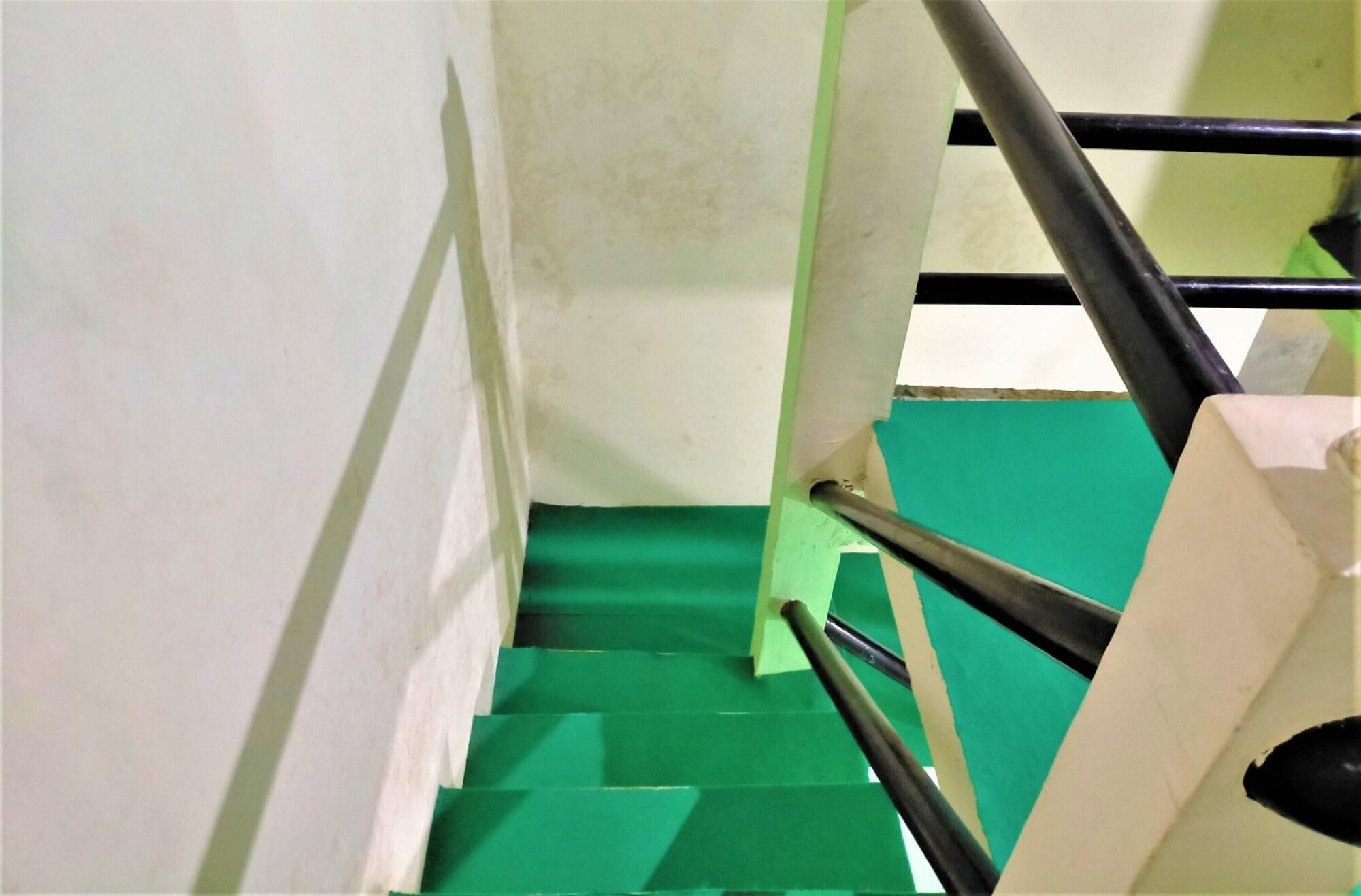 Gandrung City Hostel Banyuwangi  Ngoại thất bức ảnh