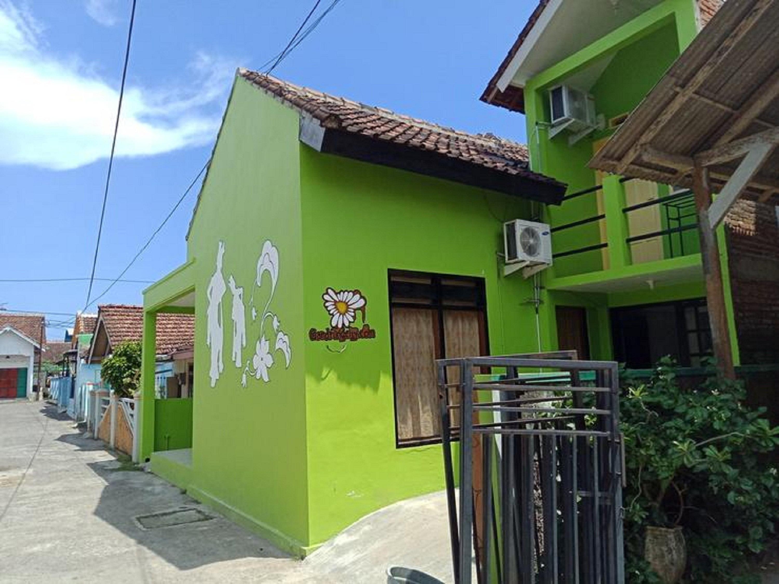 Gandrung City Hostel Banyuwangi  Ngoại thất bức ảnh