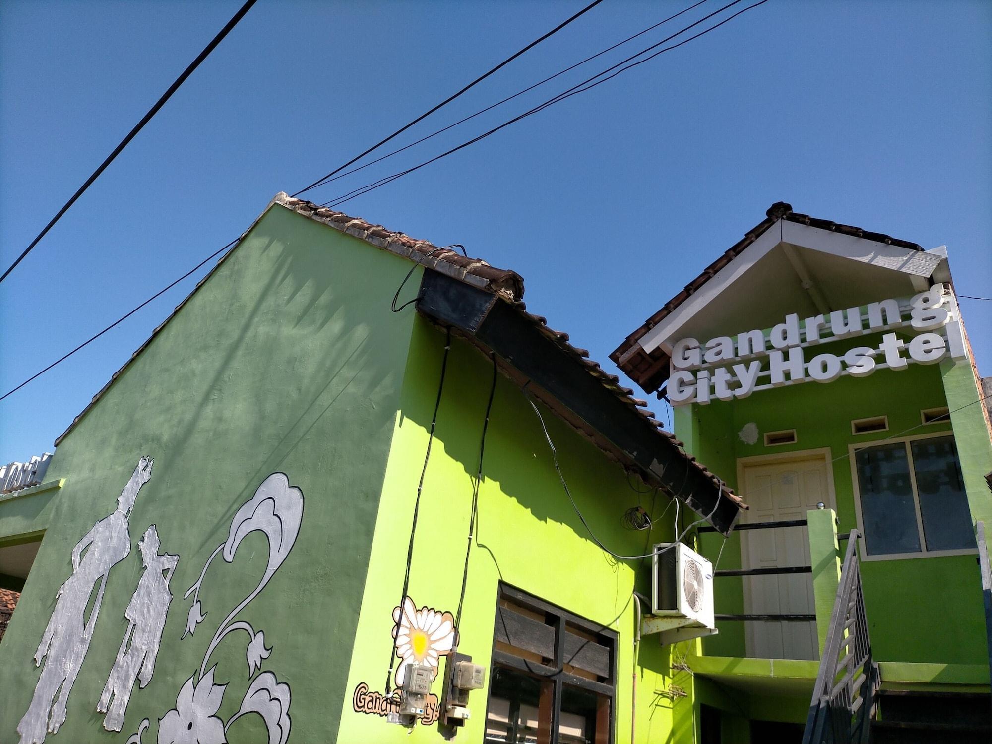 Gandrung City Hostel Banyuwangi  Ngoại thất bức ảnh